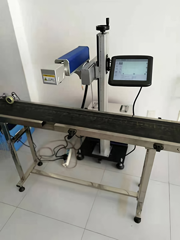Mesin Penandaan Laser Terbang Mesin Penandaan Laser Terbang