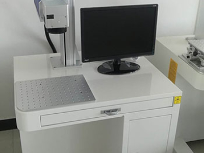 Desktop laser marking machine